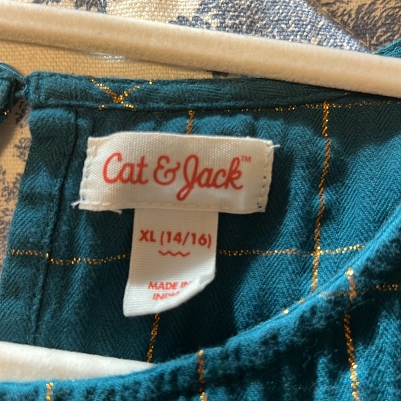 Cat & Jack Gold Metallic Thread Top in Forest Green, Size XL (14-16), EUC - Picture 13 of 15